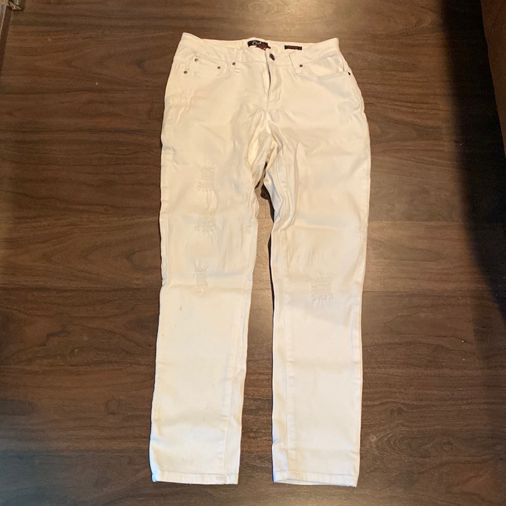Earl Jeans